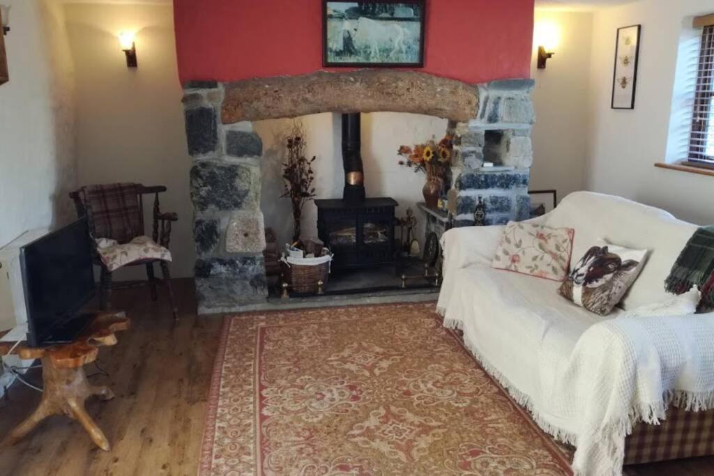 הלסטון Farm Accommodation - The Lizard Peninsula, Cornwall מראה חיצוני תמונה